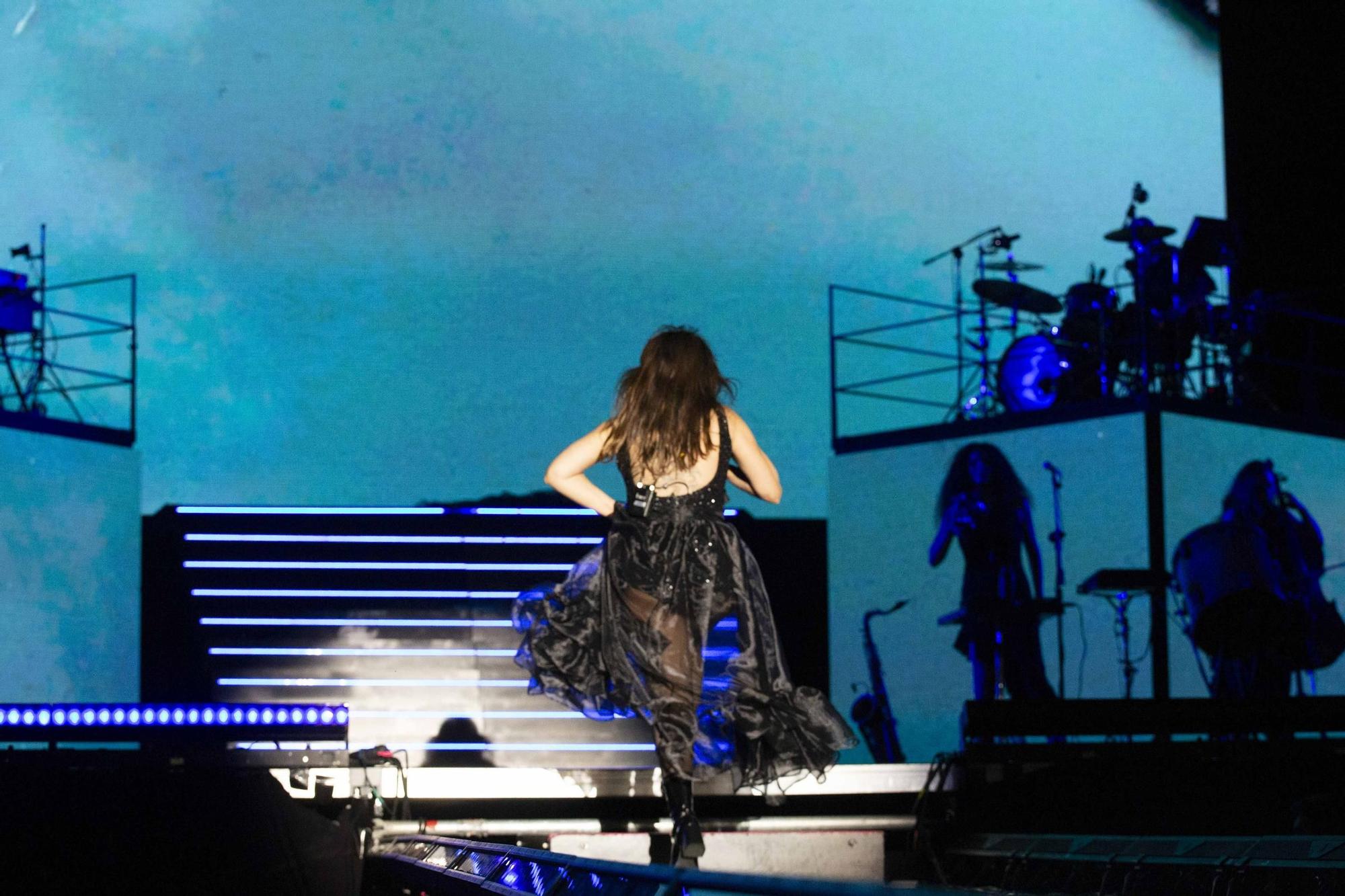 Amaral arrasa en Alicante con su "Dolce Vita"