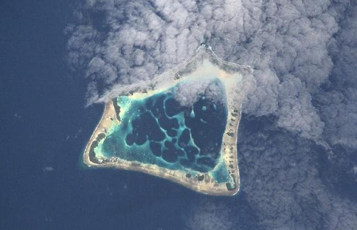 Vista aérea del archipiélago de Tokelau. Vista aérea del archipiélago de Tokelau.