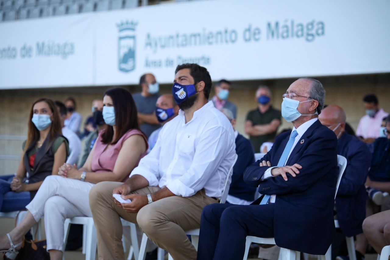 Borja Vivas es homenajeado de Málaga tras su retirada