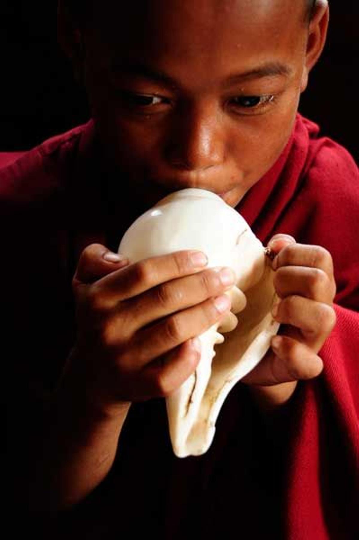 Ceremonia budista en la estupa de Swayambhunath.