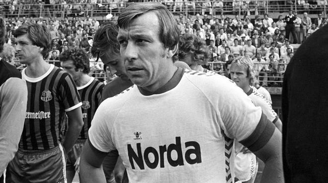 Horst-Dieter Hottges (Alemania): Perdió la final de 1966 y ganó la de 1974