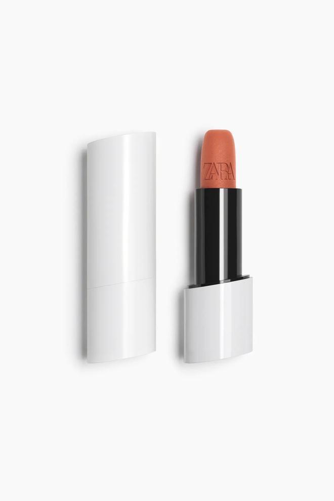 Ultimatte matte lipstick recargable, de  Zara Beauty (10,95 euros)