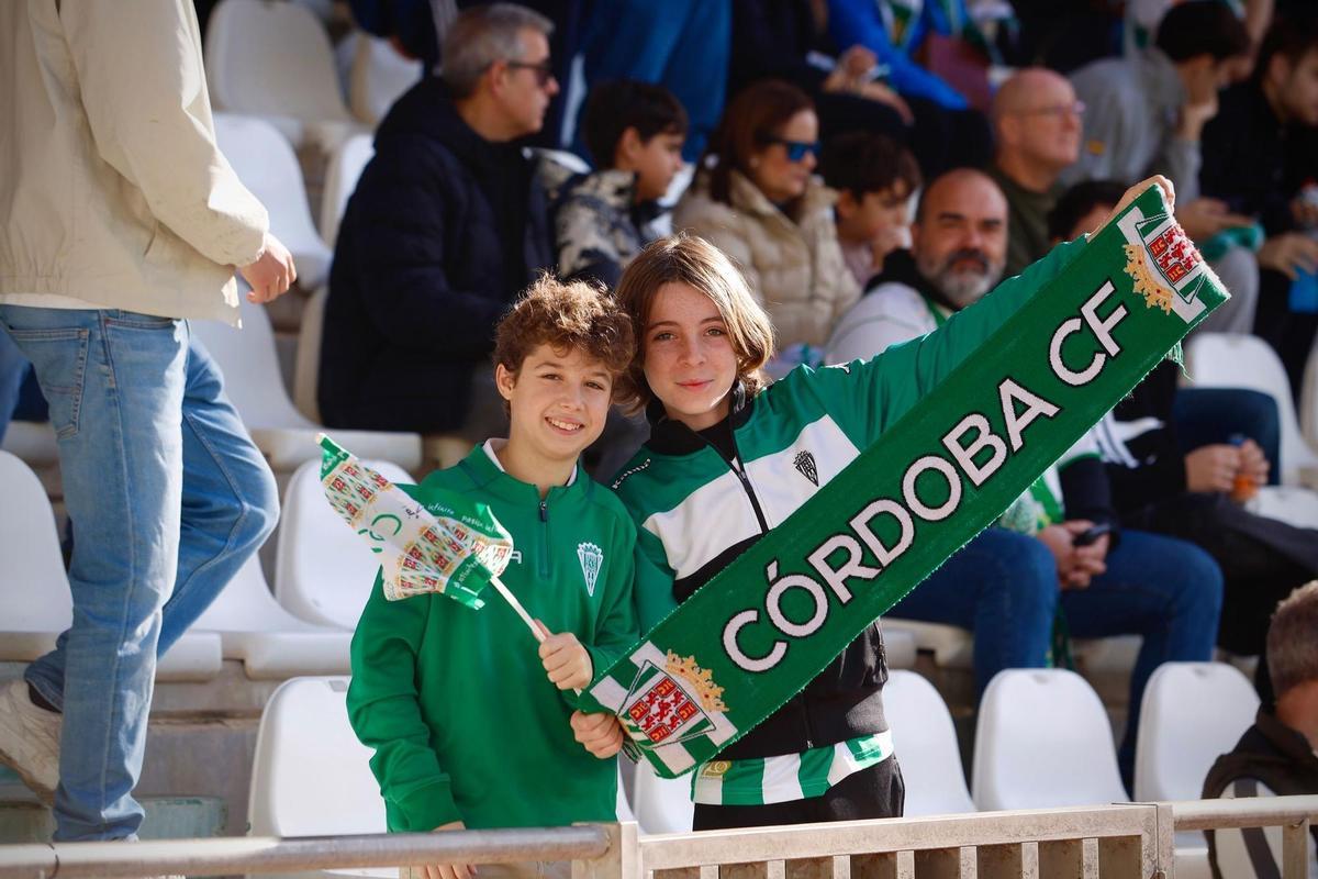 Dos jóvenes cordobesistas arropan a los de Iván Ania en su pasado choque ante el Eibar.
