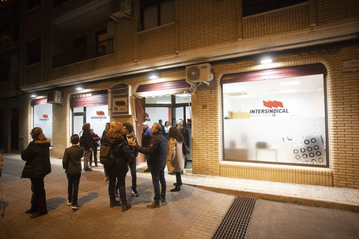 Intersindical inaugura su sede en el Port de Sagunt.