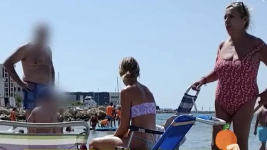 Carmen Borrego, pillada en la playa de Santa Pola.