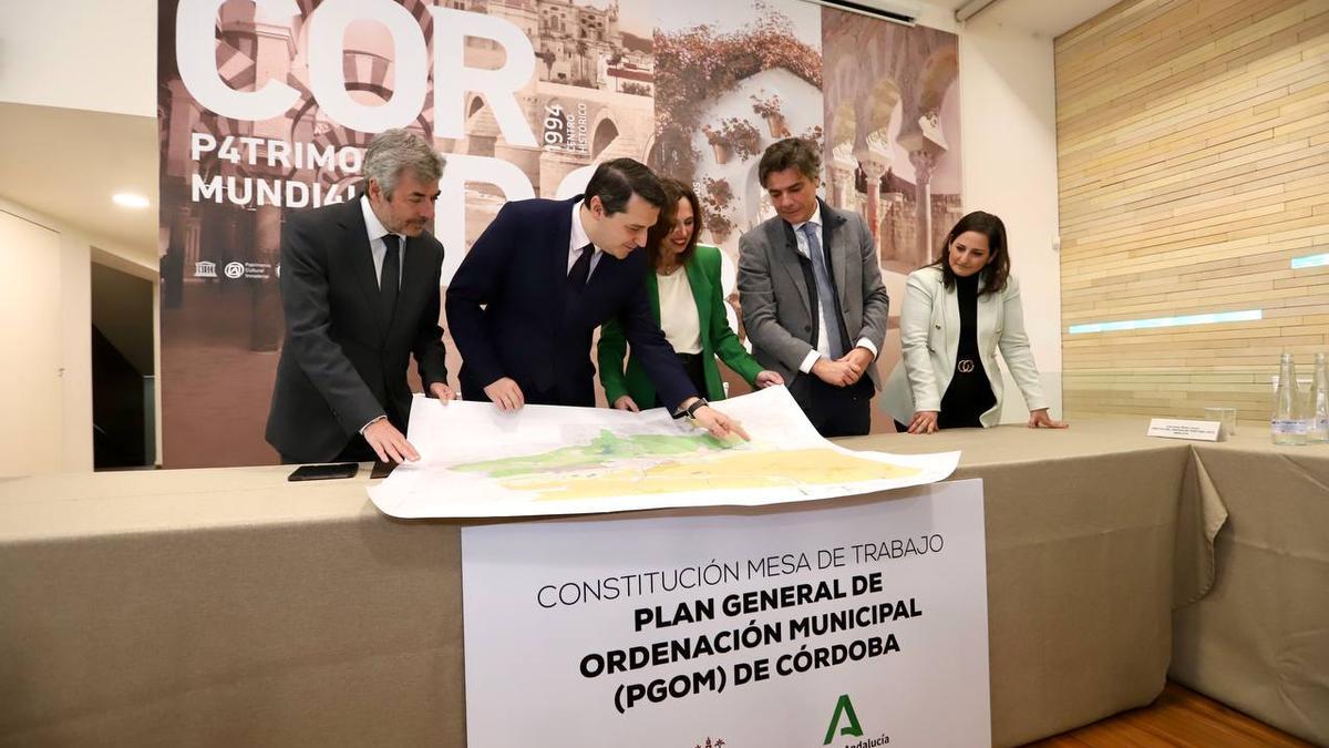 Constitución de la mesa que se encargará de elaborar el PGOM.