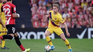 jdomenech49462175 bilbao  spain   august 16  frenkie de jong of fc barcelona  190816235154