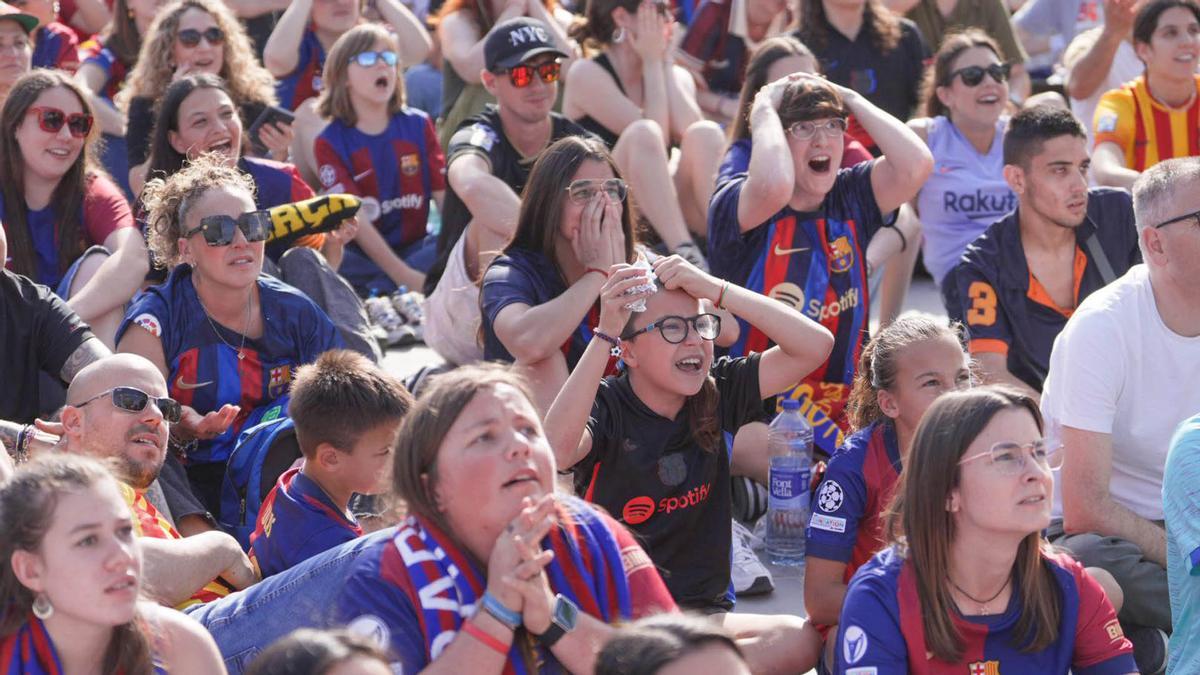 Ambiente en Barcelona por la  final de la Champions femenina Barça-Arsenal