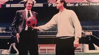 De flaco a flaco; el artículo de Menotti en SPORT cuando falleció Cruyff