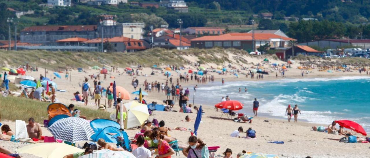 La playa de A Lanzada es una de las más visitadas de toda Galicia por los turistas.