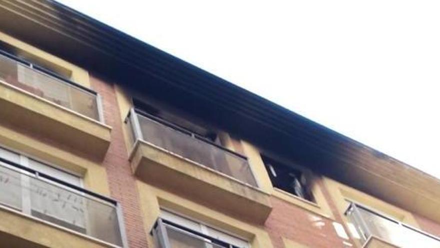 Un incendio en una casa de El Carmen acaba con la vida de un hombre inválido