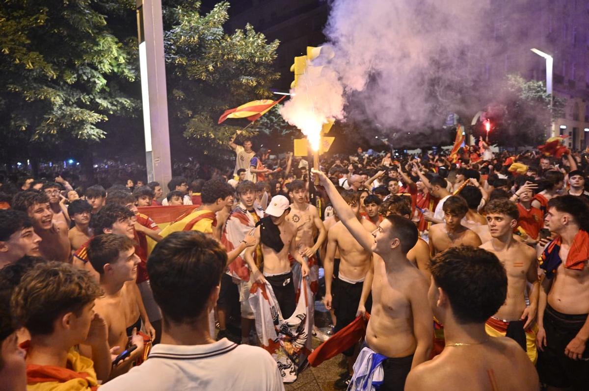 En imágenes | Zaragoza celebra el triunfo de España en la final del Mundial
