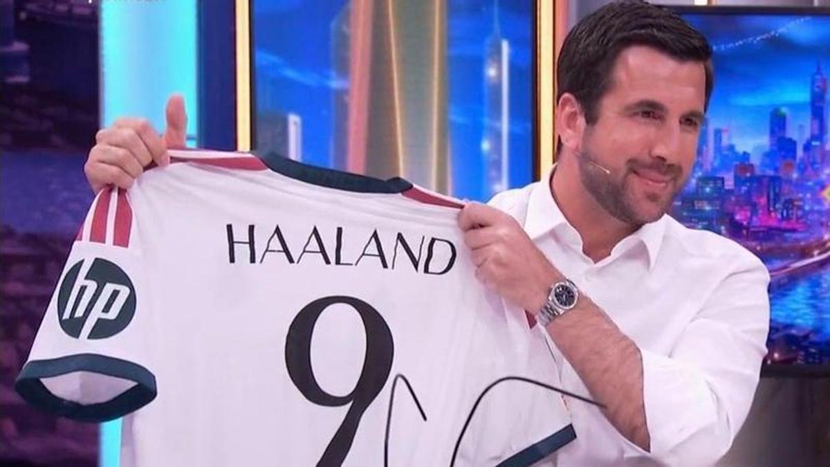 Riquelme presenta a Haaland como su gran galáctico en El Hormiguero.