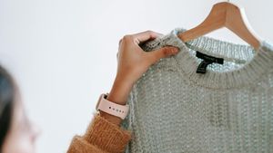 ¿Qué se debe hacer con la ropa sin estrenar? Estas son las recomendaciones de un especialista