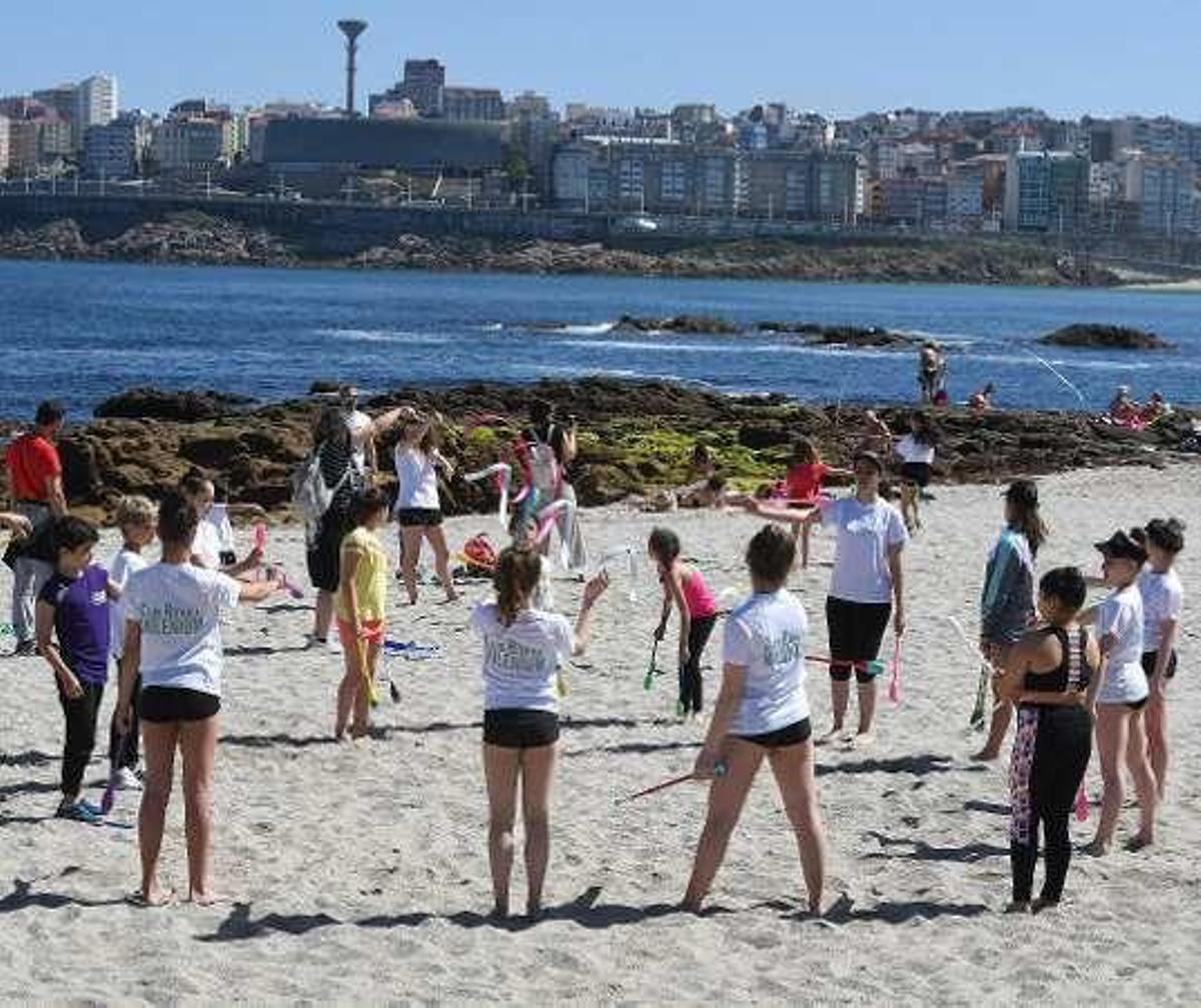 Soleada jornada lúdica con una respuesta de miles de deportistas
