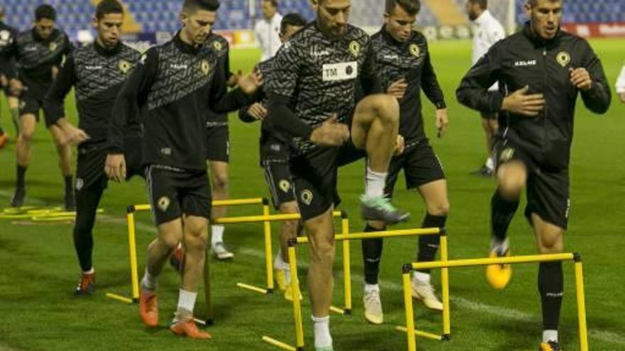 Samuel, Roigé y Bueso, ayer en el entrenamiento.