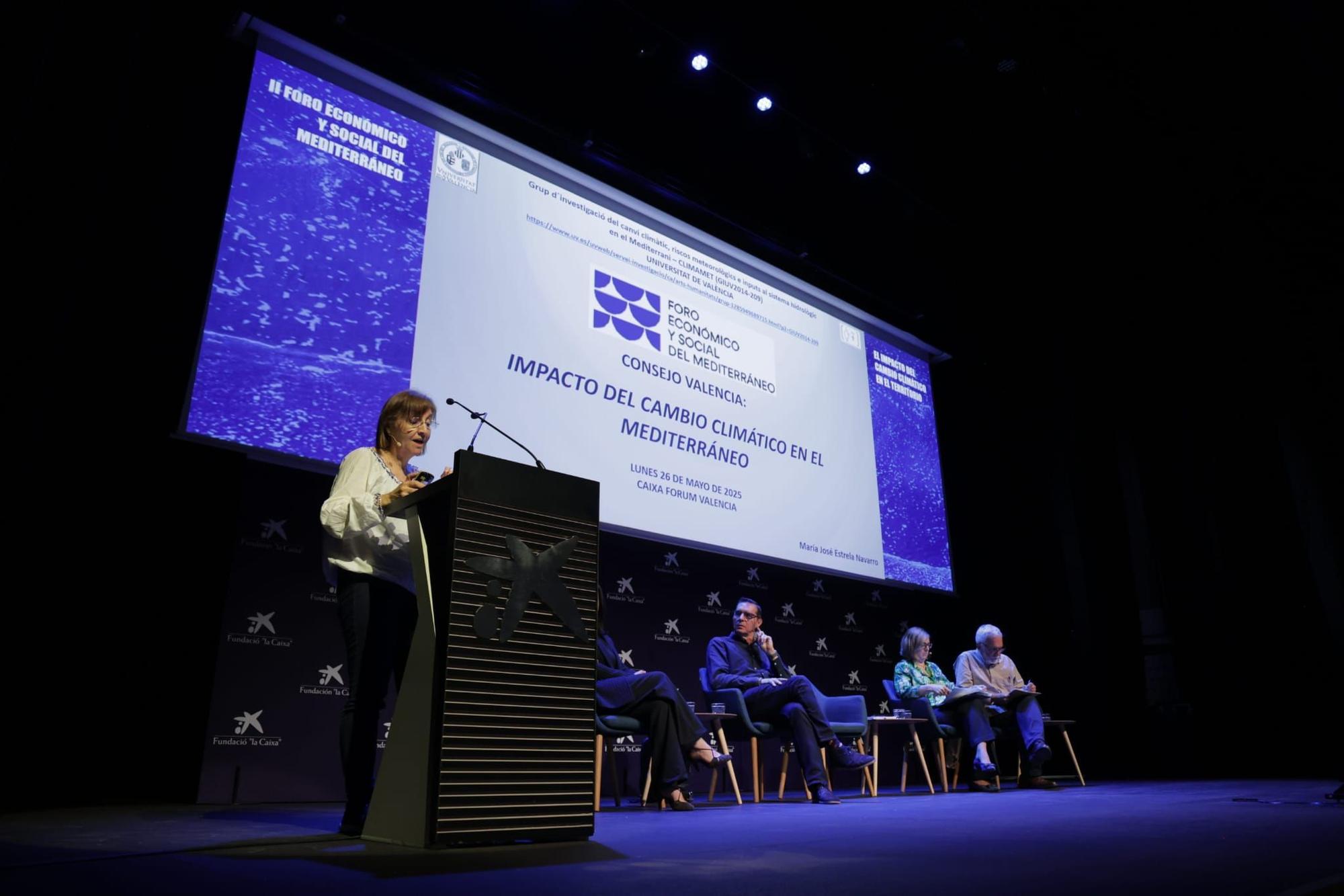 Mesa redonda “Cambio climático y territorio en Mediterráneo”.
