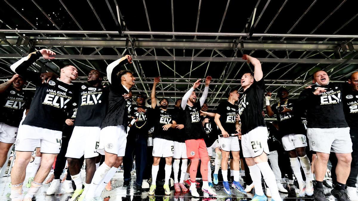 El Elversberg celebra su ascenso a la Bundesliga