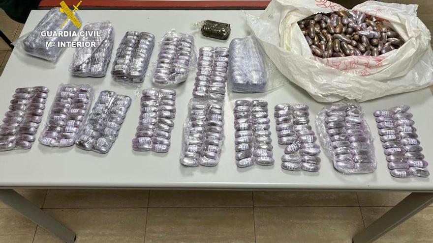 Detenido en plena AP-7 en Burriana con 6 kilos de bellotas de hachís