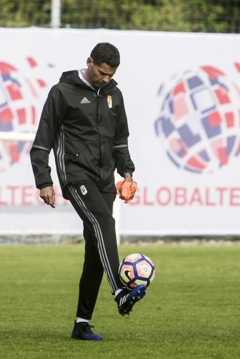 Entrenamiento del Real Oviedo tras el partido en Lugo