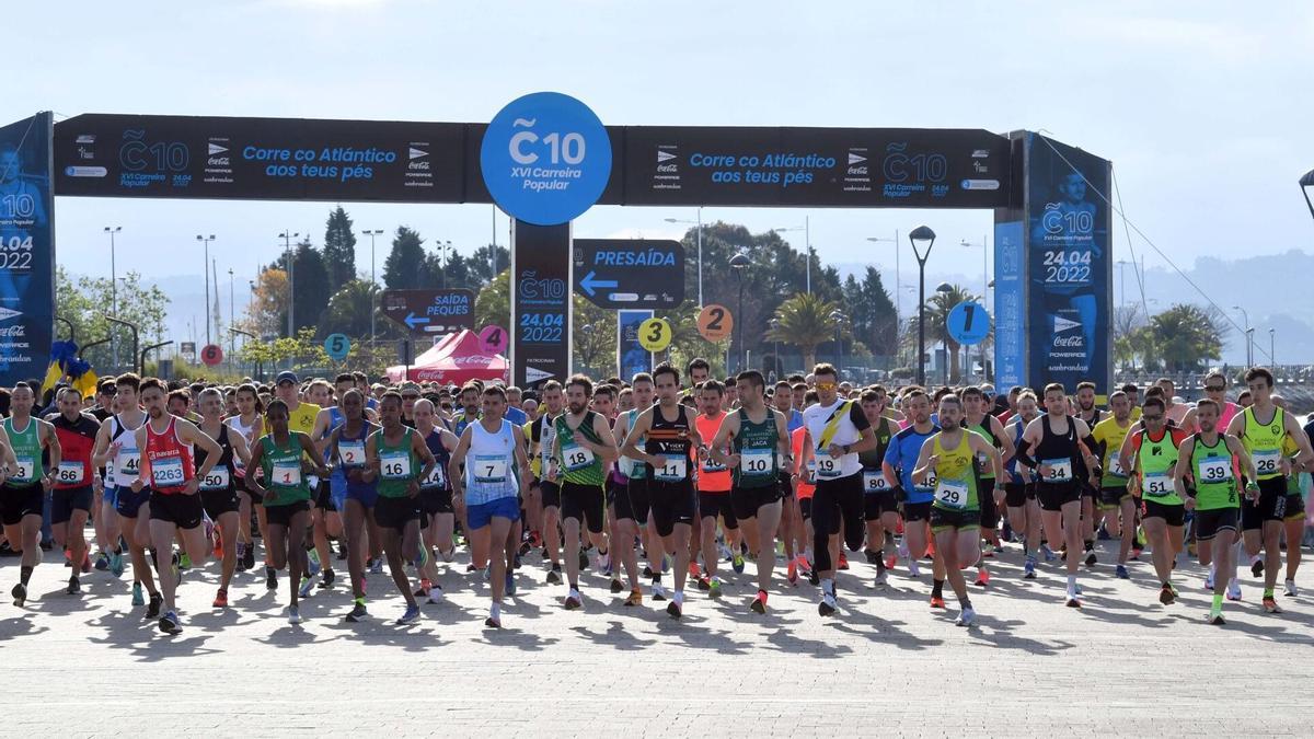 Salida de una edición anterior de la carrera Coruña 10.
