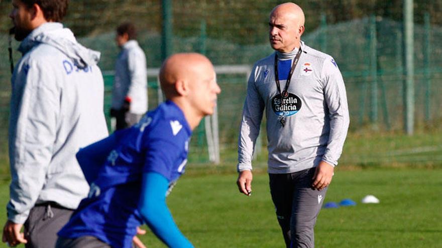 Luis César Sampedro, ayer en la ciudad deportiva durante el entrenamiento.