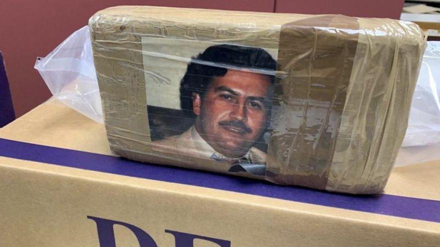 La DEA confisca paquetes de droga con fotos de Pablo Escobar en Nueva York