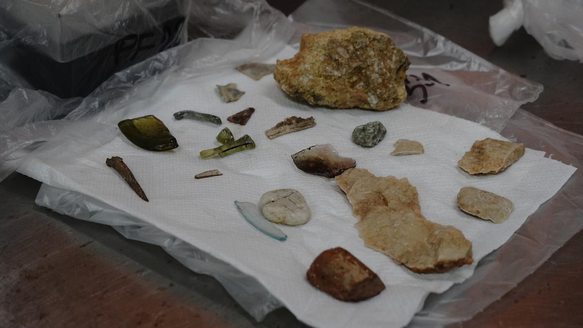 Objetos hallados en el yacimiento del monasterio bizantino de Cabrera