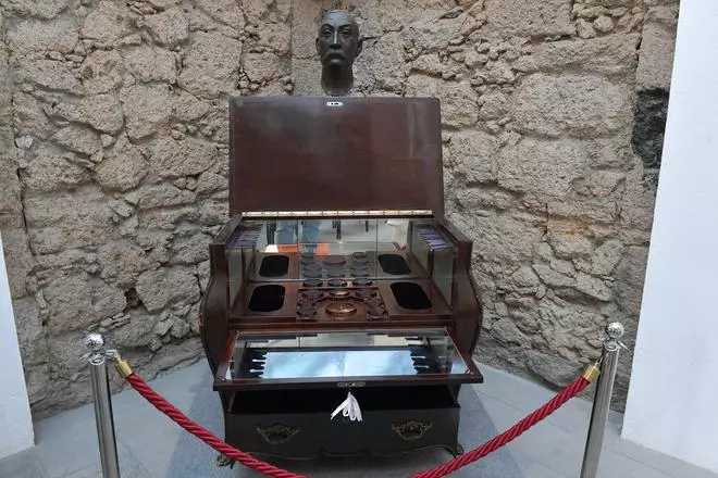 El Cabildo de Gran Canaria compra 74 bienes de Benito Pérez Galdós para mostrarlos en su Casa-Museo