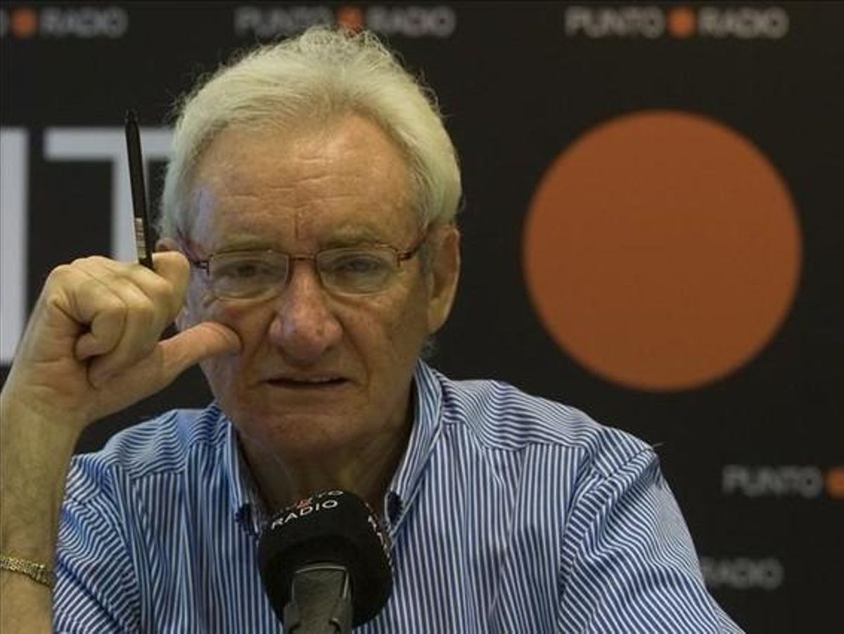 Luis del Olmo, a l’estudi d’ABC Punto Radio. Luis del Olmo, a l’estudi d’ABC Punto Radio.