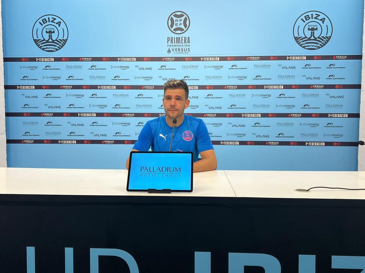 Gallar Álex Gallar, jugador de la UD Ibiza: «No es una cuestión de exigencia ...
