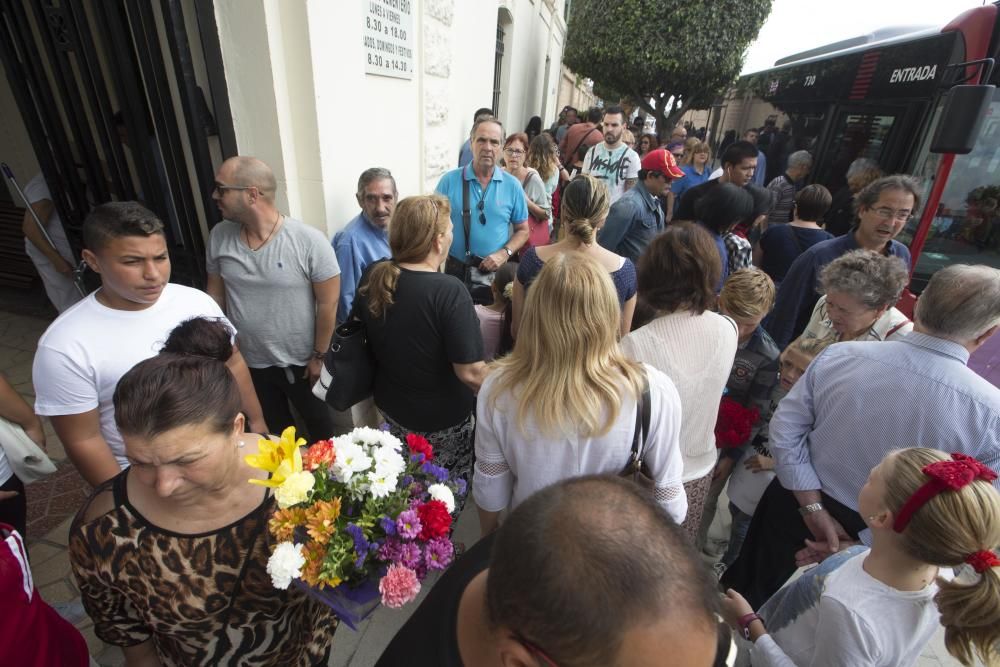 El cementerio de Alicante, a reventar