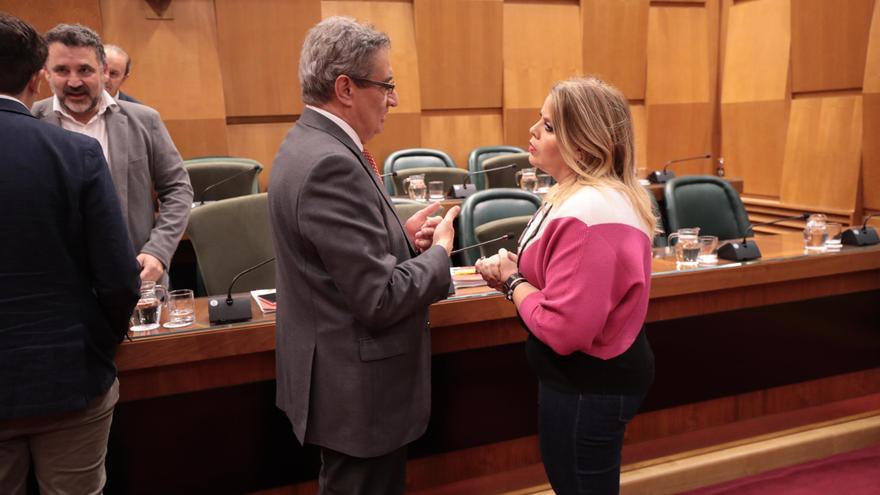 La amnistía y el lenguaje inclusivo enfrentan al pleno en Zaragoza