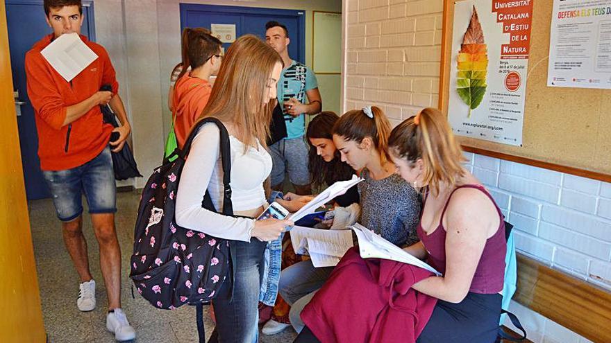 Nou rècord amb prop de 42.000 estudiants matriculats a les PAU 2023