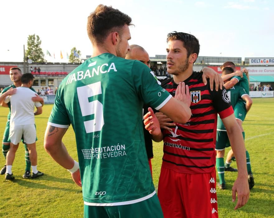 El equipo vigués logra la salvación después de superar al Mérida en el ''playout''.