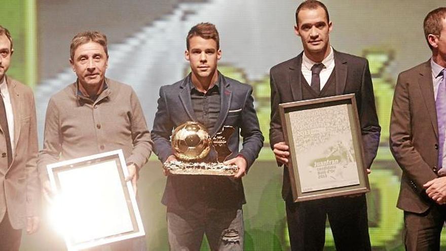 Bernat, el padre de Carles Gil, Juanfran, Robert Fernández y el director de SUPER Julián Montoro