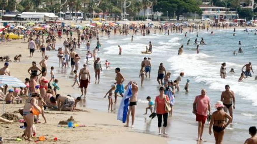 La platja de Cambrils durant el mes passat