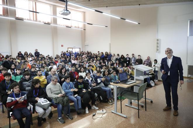 Los premios de la Olimpiada de Ingeniería Informática en la EPI, en imágenes