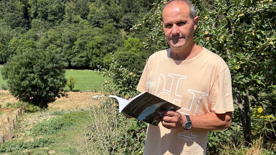 El cangués Enrique Rodríguez anima a conocer “las historias” de Cangas del Narcea que recoge en un libro lleno de tradiciones, costumbres, personajes y rincones