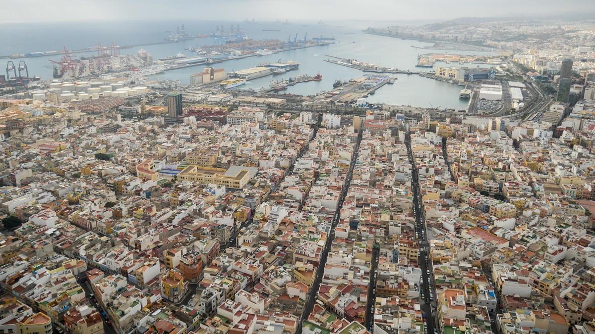Vista panorámica de La Isleta y el Puerto.