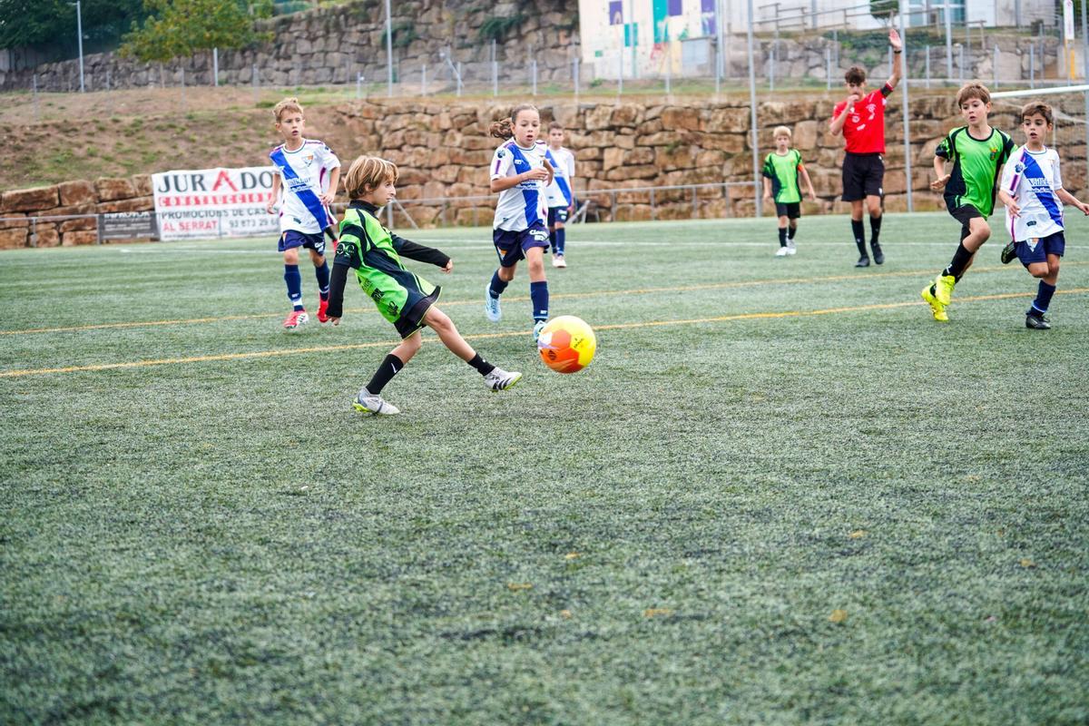 Imatges del Luca Pascual Pardo i el seu debut amb el Castellnou de futbol sub-9 Imatges del Luca Pascual Pardo i el seu debut amb el Castellnou de futbol sub-9