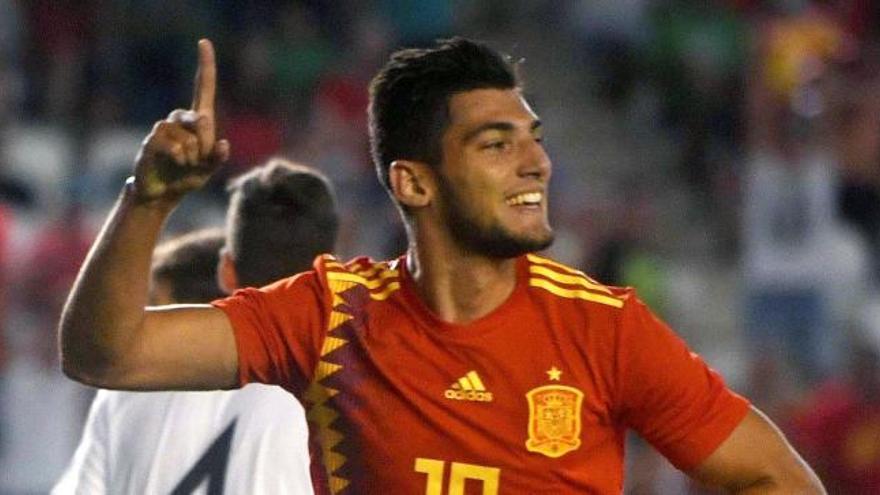 Rafa Mir se estrena con la sub-21 marcando un gol