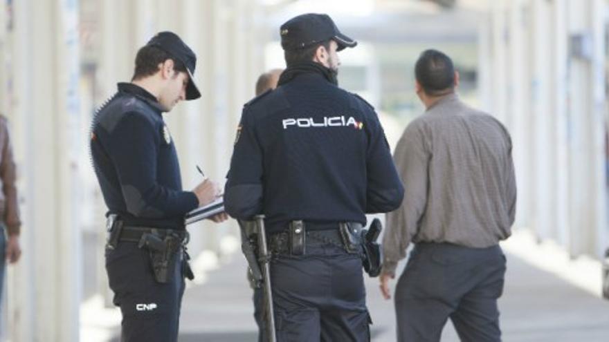 La policía activa una protocolo de medidas para identificar a "sospechosos árabes"