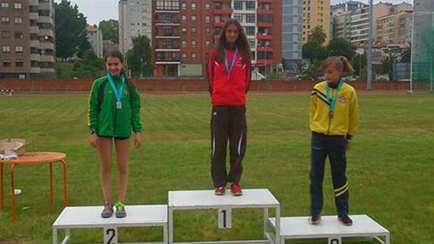 Las hermanas Rivas, campeonas gallegas de marcha