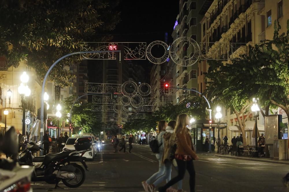 Decepción con las luces de Navidad de Alicante