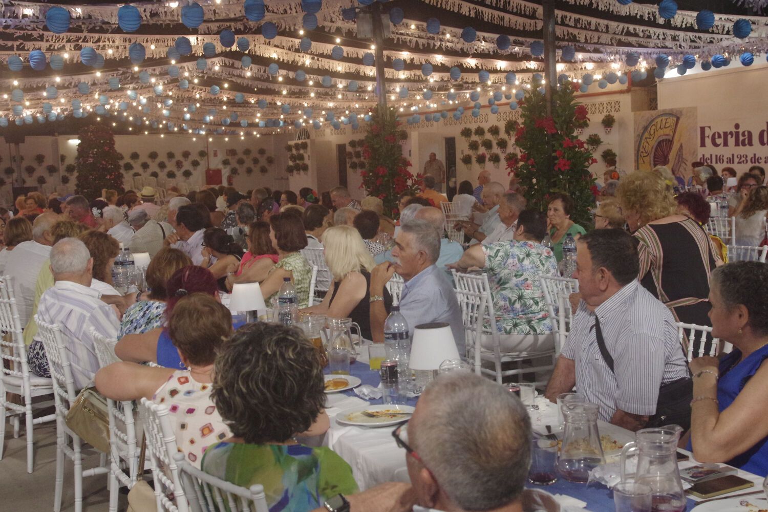 Ambiente en el Real de la Feria de Málaga 2025 el martes por la noche