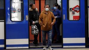 La mascarilla dejará “pronto” de ser obligatoria en el transporte: ¿es un buen momento ahora?