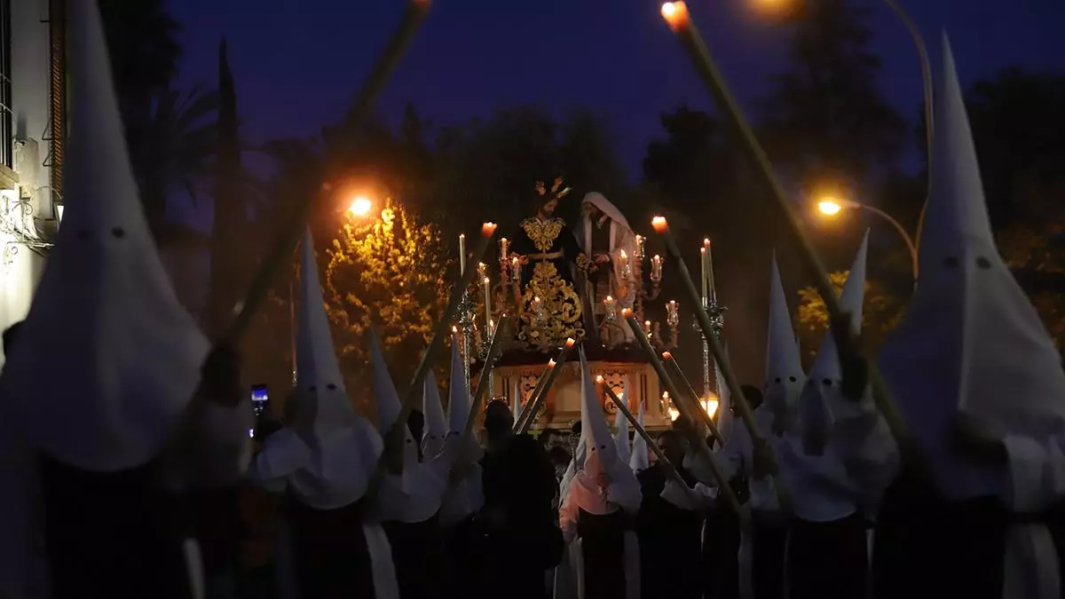 La Salud adelanta las vísperas en la tarde del Jueves de Pasión
