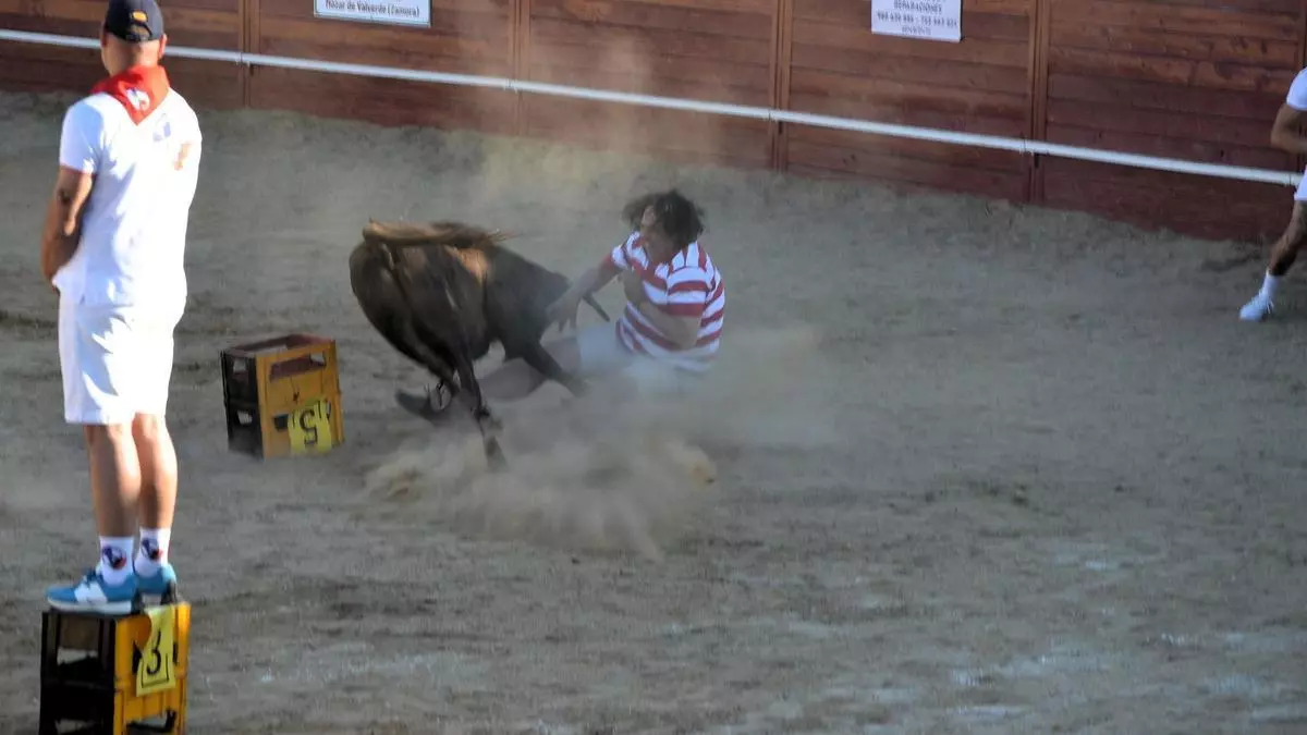 Sustos y muchas risas, con el "Humor Amarillo" de la NTE en las Fiestas del Toro de Benavente