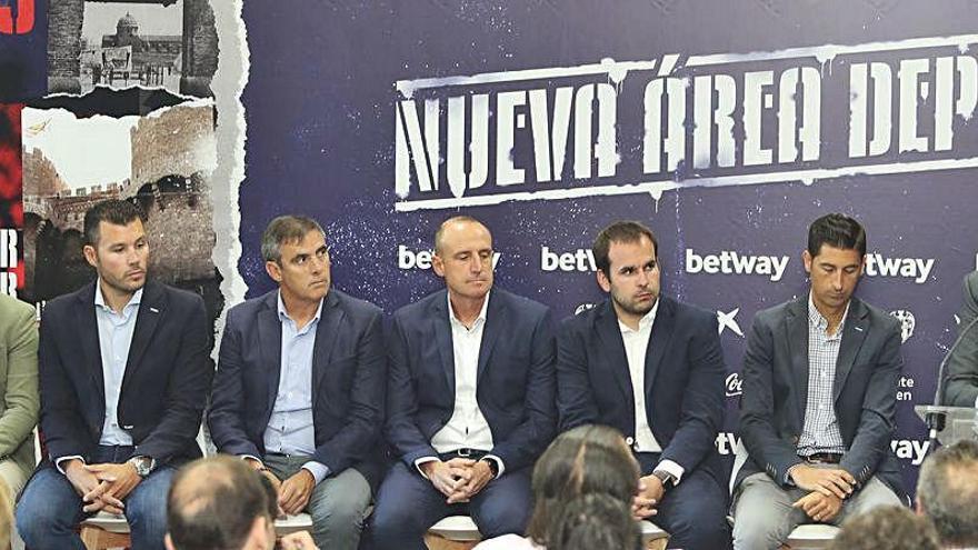 Todos renovados hasta 2021 y ahora a la espera de novedades